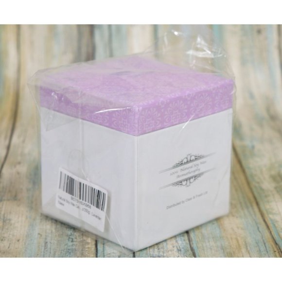 Natural Soy Wax Lavender Candle Relax Scented 9oz NEW - Picture 2 of 6